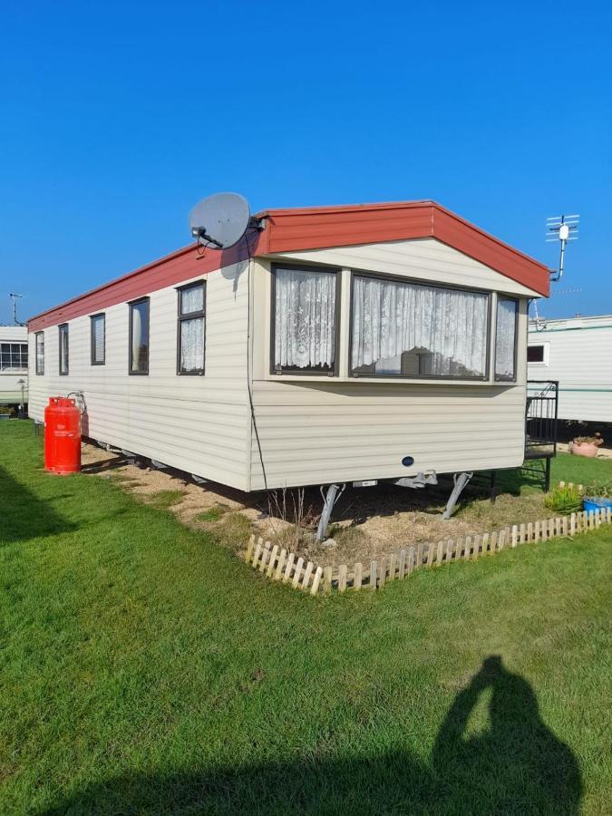 Kings Caravan - Family Groups Only - Very Quiet Park Villa Skegness Exterior photo